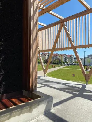 Budynek, w którym mieści się apartament