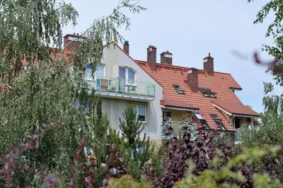 Budynek, w którym mieści się apartament