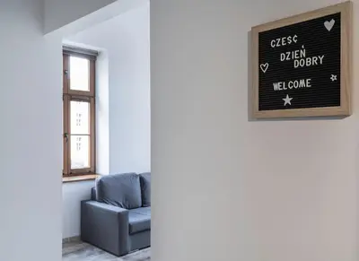 Część wypoczynkowa w obiekcie Apartament z osobną sypialnią w pięknej kamienicy w centrum