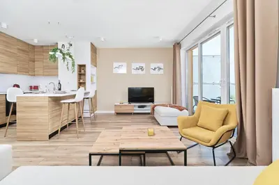 Telewizja i/lub zestaw kina domowego w obiekcie Villa Nova Lux Apartment Wrocław Kowale by Noclegi Renters
