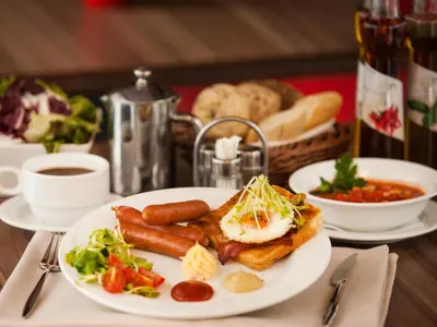 Jedzenie w hotelu lub w pobliżu