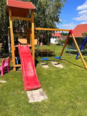 Plac zabaw dla dzieci w obiekcie Domki całoroczne U Iwony#sauna#balia