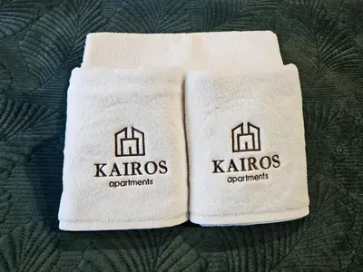 Certyfikat, podpis lub inny dokument wystawiony w obiekcie Kairos Apartments - Szafir - darmowy Parking, ścisłe centrum